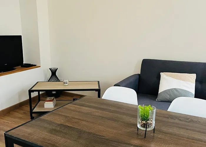 6 Pers à 15 Minutes D Angers *